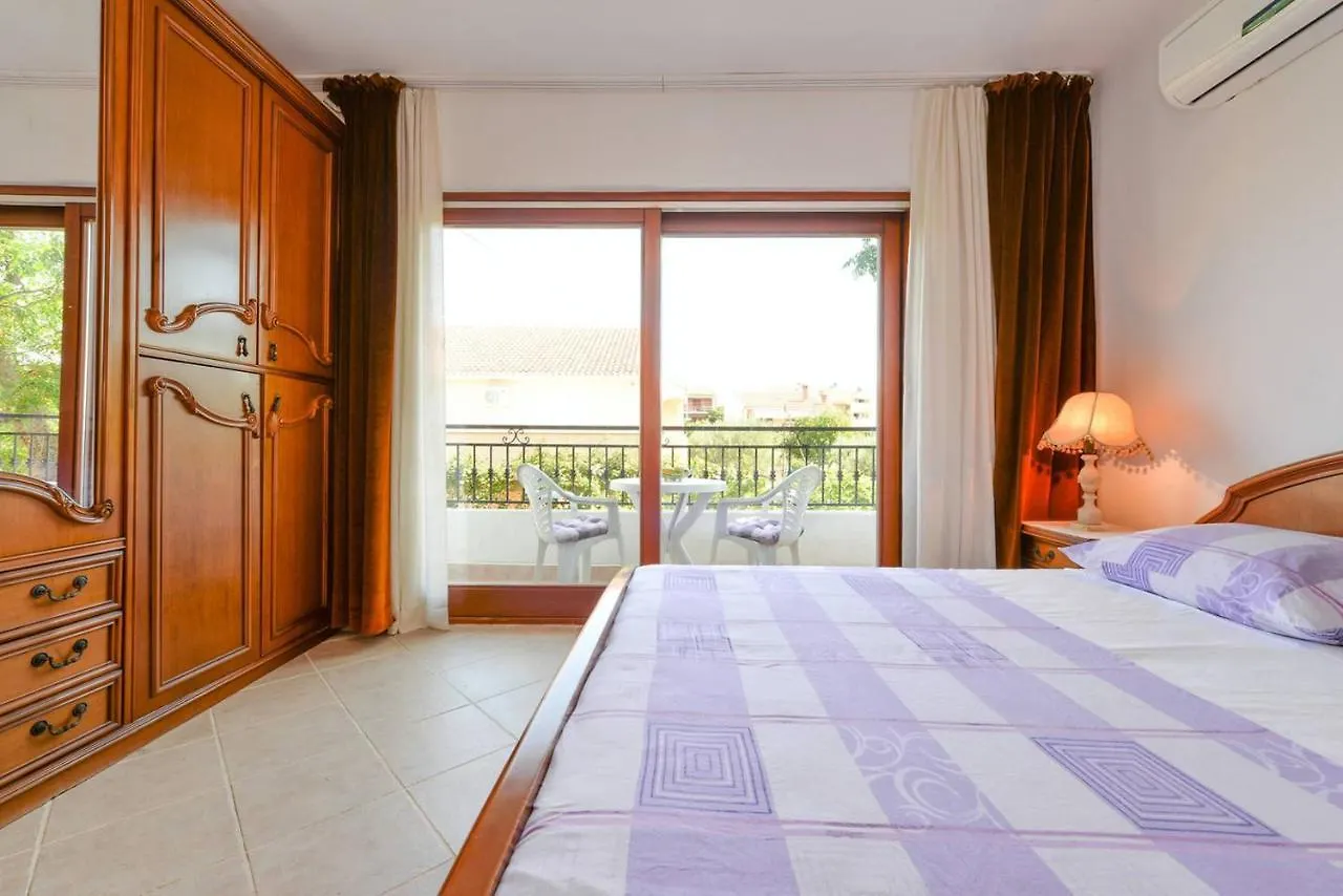 Rooms & Apartments Hegic Zadar 0*,
