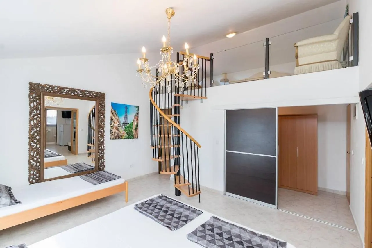 Rooms & Apartments Hegic Zadar