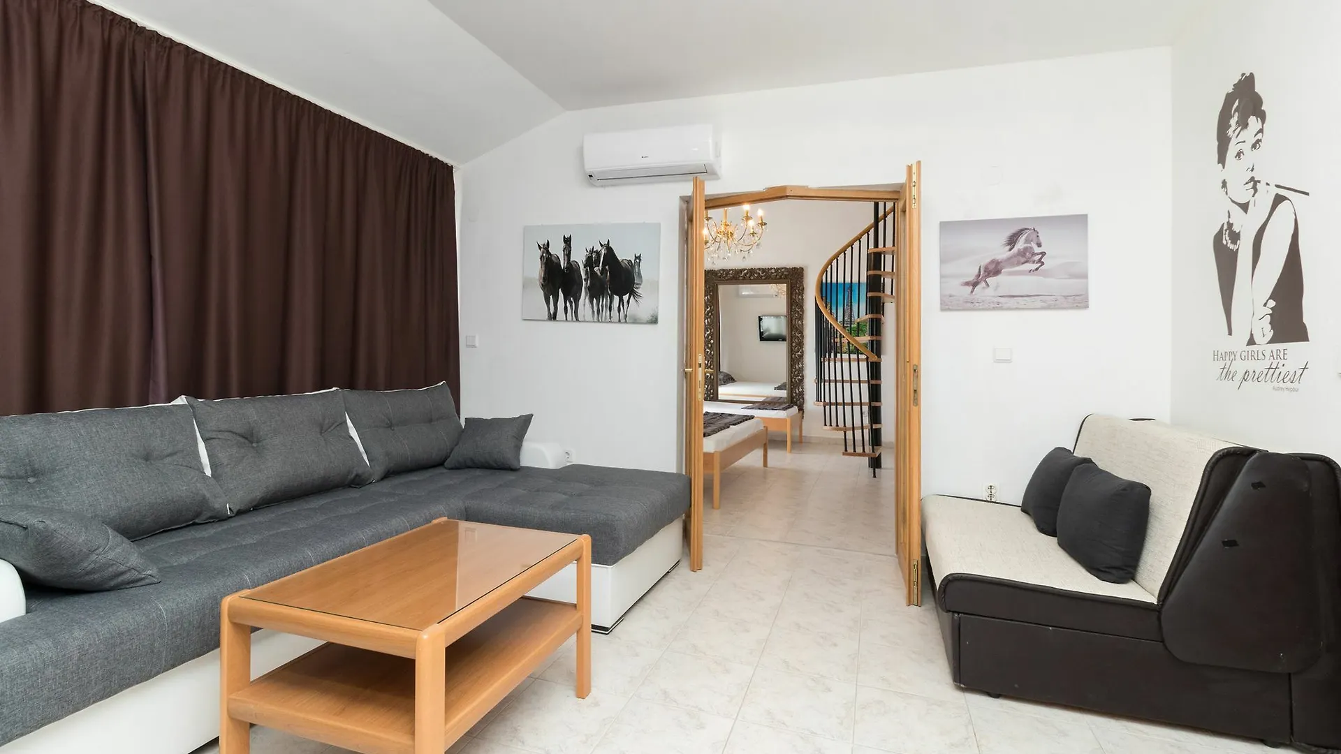 Rooms & Apartments Hegic Zadar 0*,