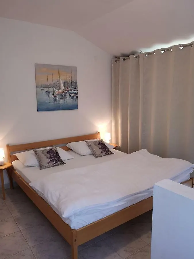 Rooms & Apartments Hegic Zadar 0*,  Chorvatsko